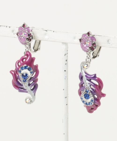 ANNA SUI（アナスイ）の「マハラジャ 孔雀モチーフイヤリング