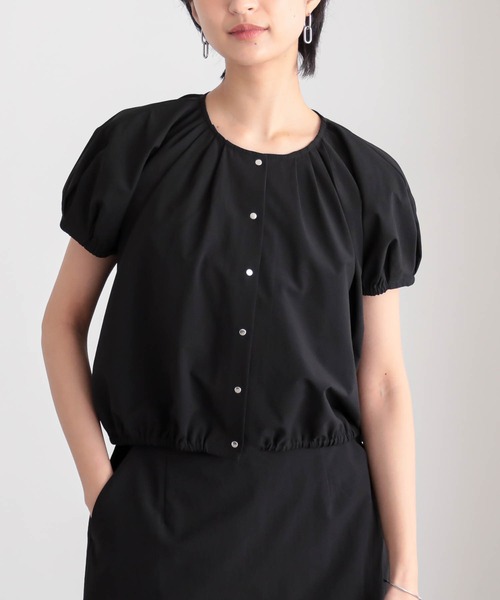 for/c(フォーシー)の「軽量ドライストレッチバルーンブラウス【サスティナブル】(シャツ/ブラウス・レディース・オフホワイト/ブラック/イエロー・M/L)」の15枚目の写真