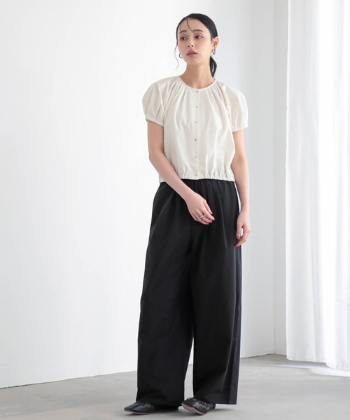 for/c(フォーシー)の「軽量ドライストレッチバルーンブラウス【サスティナブル】(シャツ/ブラウス・レディース・オフホワイト/ブラック/イエロー・M/L)」の13枚目の写真