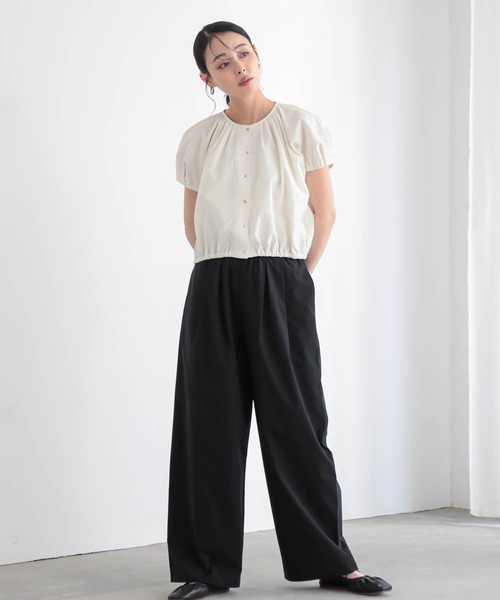 for/c(フォーシー)の「軽量ドライストレッチバルーンブラウス【サスティナブル】(シャツ/ブラウス・レディース・オフホワイト/ブラック/イエロー・M/L)」の12枚目の写真