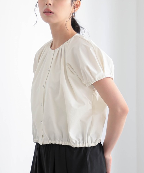 for/c(フォーシー)の「軽量ドライストレッチバルーンブラウス【サスティナブル】(シャツ/ブラウス・レディース・オフホワイト/ブラック/イエロー・M/L)」の6枚目の写真