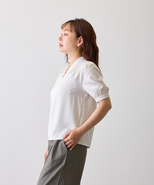 H.TOKYO NUIT（エイチトウキョウニュイ）の「キーネックパフスリーブブラウス（シャツ/ブラウス・レディース・オフホワイト/ブルー・SMALL/MEDIUM/LARGE）」の14枚目の写真
