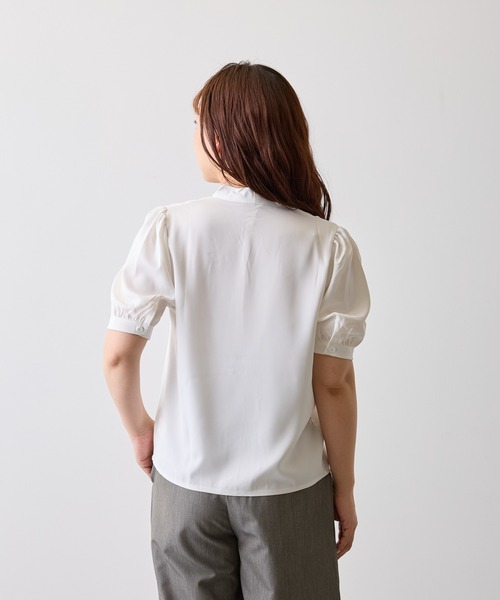 H.TOKYO NUIT（エイチトウキョウニュイ）の「キーネックパフスリーブブラウス（シャツ/ブラウス・レディース・オフホワイト/ブルー・SMALL/MEDIUM/LARGE）」の19枚目の写真