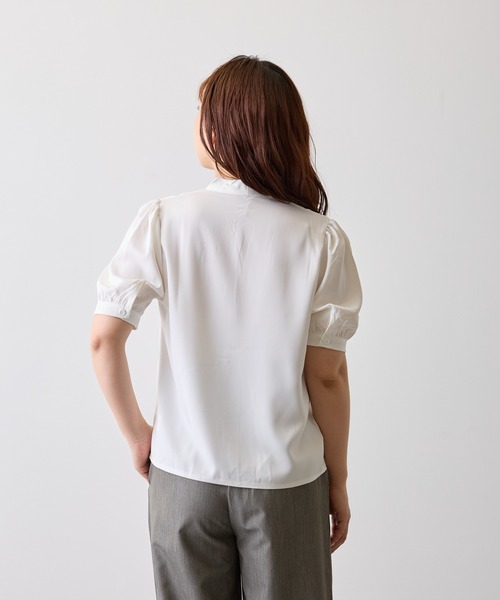 H.TOKYO NUIT（エイチトウキョウニュイ）の「キーネックパフスリーブブラウス（シャツ/ブラウス・レディース・オフホワイト/ブルー・SMALL/MEDIUM/LARGE）」の20枚目の写真