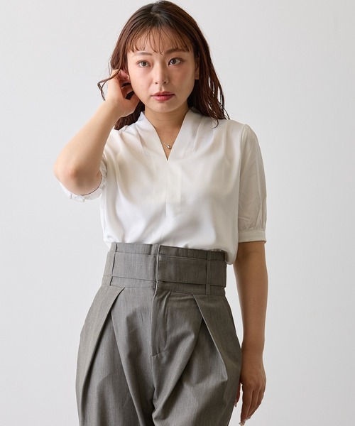 H.TOKYO NUIT（エイチトウキョウニュイ）の「キーネックパフスリーブブラウス（シャツ/ブラウス・レディース・オフホワイト/ブルー・SMALL/MEDIUM/LARGE）」の7枚目の写真