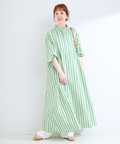 B.C STOCK(ベーセーストック)の「ウォッシャブル / ドビーストライプボリュームワンピース(シャツワンピース・レディース・サックスブルー/グリーン/ブラウン・FREE)」の16枚目の写真