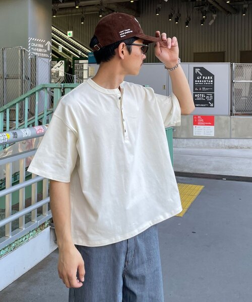 CIAOPANIC(チャオパニック)の「(ボーダー/無地)ヘンリーネックアソートTシャツ(Tシャツ/カットソー・レディース・チャコールグレー/グレー/オフホワイト/サックスブルー/ライトグレー/ブラウン・MEDIUM/LARGE)」の21枚目の写真
