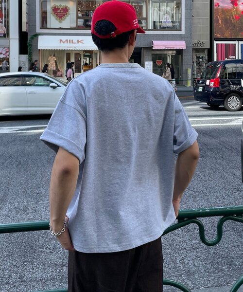 CIAOPANIC(チャオパニック)の「(ボーダー/無地)ヘンリーネックアソートTシャツ(Tシャツ/カットソー・レディース・チャコールグレー/グレー/オフホワイト/サックスブルー/ライトグレー/ブラウン・MEDIUM/LARGE)」の7枚目の写真