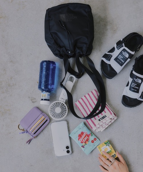THE NORTH FACE(ザノースフェイス)の「【THE NORTH FACE】BONNEY BUCKET BAG MINI(ショルダーバッグ・レディース・ブラック・FREE)」の3枚目の写真