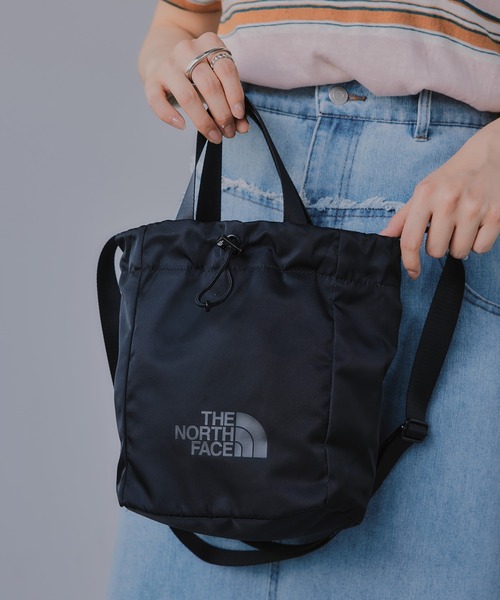 THE NORTH FACE(ザノースフェイス)の「【THE NORTH FACE】BONNEY BUCKET BAG MINI(ショルダーバッグ・レディース・ブラック・FREE)」の8枚目の写真
