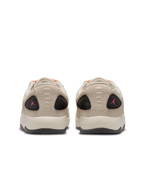 JORDAN BRAND(ジョーダンブランド)の「ジョーダン セッション メンズシューズ / Jordan Session Men's Shoes IB3731-201 Birch(スニーカー・メンズ・カーキ系・29/28.5/28/27.5/27/26.5/26/25.5/25/30/29.5)」の6枚目の写真