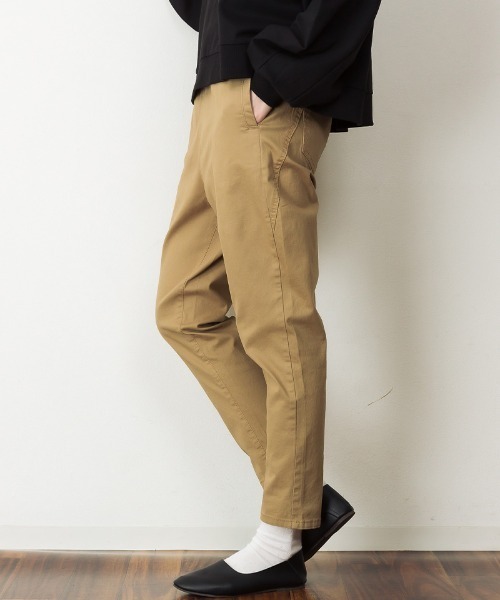 MARAI（マーライ）の「ルーズテーパードパンツ（その他パンツ・レディース・ブラック/ベージュ/ネイビー/カーキ/ブルー・LL/3L/4L/L/M）」の19枚目の写真