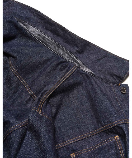 uniform experiment（ユニフォームエクスペリメント）の「LEATHER ASSEMBLED DENIM TRUCKER JACKET（デニムジャケット・メンズ・インディゴブルー・2/3/1/4/5）」の8枚目の写真