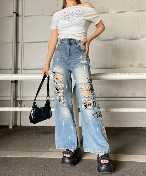 non-hedge(ノンヘッジ)の「デニムロゴダメージストレートパンツ(デニムパンツ・レディース・ブルー・S/M)」の4枚目の写真