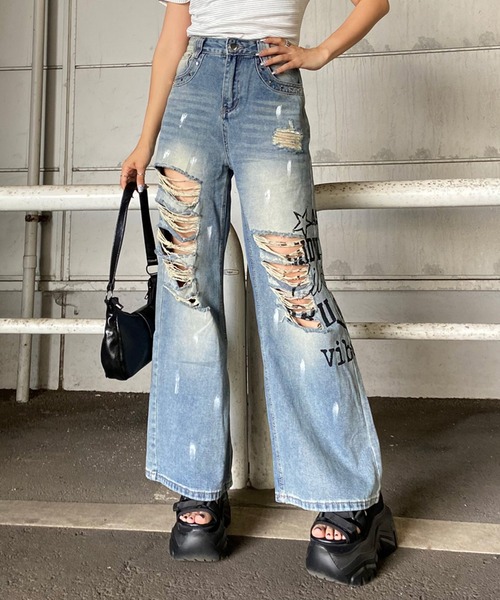 non-hedge(ノンヘッジ)の「デニムロゴダメージストレートパンツ(デニムパンツ・レディース・ブルー・S/M)」の5枚目の写真