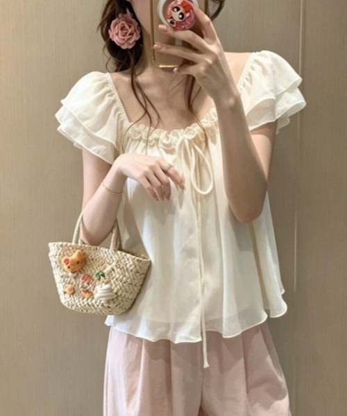 Beststore(ベストストア)の「シフォンブラウス フリル パフスリーブ リボン チュニック 半袖 トップス フェミニン ガーリー(シャツ/ブラウス・レディース・アイボリー/ピンク・FREE)」の4枚目の写真