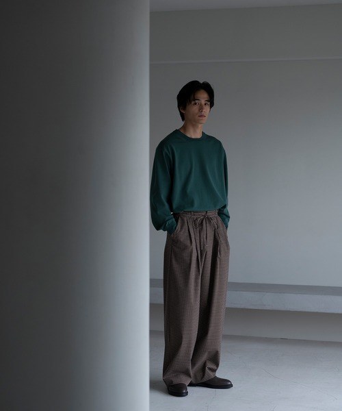 ADAM ET ROPE'(アダムエロペ)の「ガンクラブチェックバギースラックス(スラックス・メンズ・ベージュ系その他/ブラウン・M/L)」の1枚目の写真