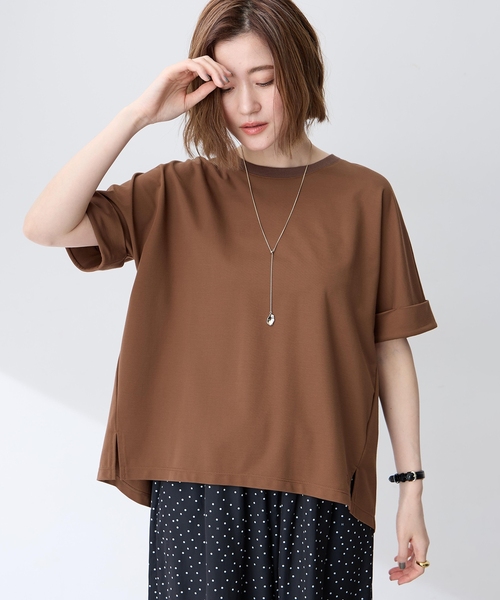 Petit Honfleur(プチオンフルール)の「バックタックワイドTシャツ【接触冷感・UVカット・透けにくい】(Tシャツ/カットソー・レディース・ブラウン/ネイビー/ホワイト・L/M)」の12枚目の写真