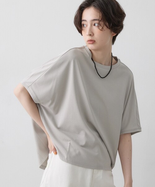 Dessin(デッサン)の「【汗シミ防止/UVカット】ドルマンスリーブ プルオーバー(Tシャツ/カットソー・レディース・ブラック/ボルドー/ブルー/グレー/ブラウン系その他・01/03/02)」の10枚目の写真