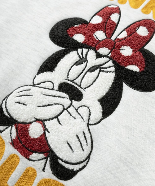 Disney(ディズニー)の「【71】別注【Disney/ディズニー】ミッキーマウス/ミニーマウス/ルシファー/ズートピア/サガラ刺繍 アップリケ 裏起毛 クルーネックスウェット/ユニセックス/レディース/メンズ(スウェット・レディース・グレー系1/グレー系/ブラック/グレー/ブラック系1/ブラック系/ブルー/ベージュ/グレー系2/ブラック系3/ブラウン/ブラック系2/ホワイト/ベージュ系/ブラック系5/ブラック系4・M/XL/L)」の18枚目の写真