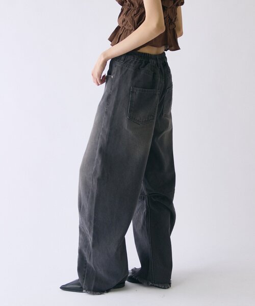 goocy(グーシー)の「裾フリンジカーブデニム(デニムパンツ・レディース・ブルー/ブラック・SMALL/MEDIUM)」の18枚目の写真