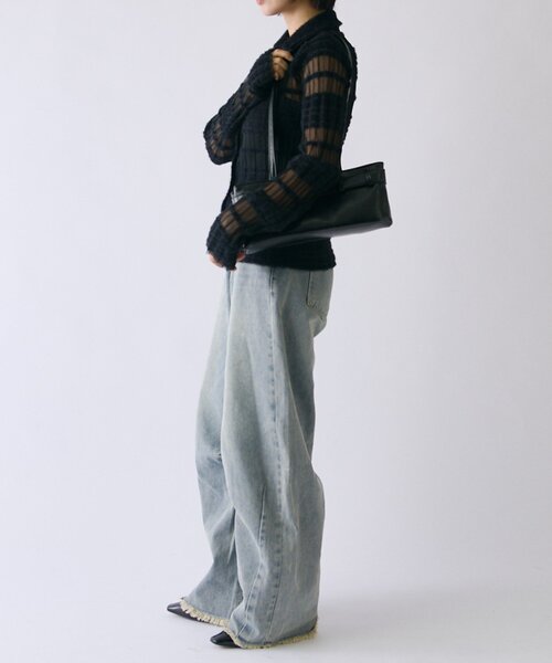 goocy(グーシー)の「裾フリンジカーブデニム(デニムパンツ・レディース・ブルー/ブラック・SMALL/MEDIUM)」の9枚目の写真