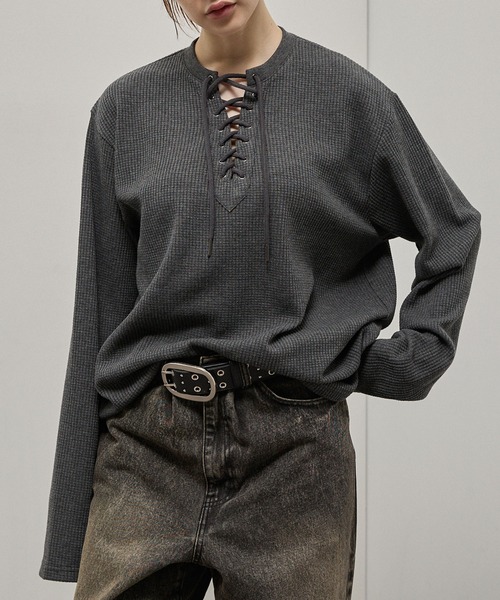 Alfred Alex(アルフレッドアレックス)の「【Alfred Alex】Lace-Up Waffle L/S Tee / レースアップネック ワッフルロンT(Tシャツ/カットソー・メンズ・チャコール/ワインレッド/オリーブ/ブラック・L/M)」の13枚目の写真