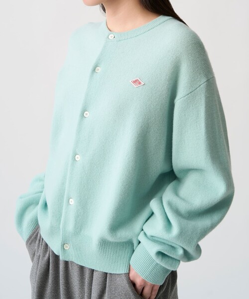 DANTON(ダントン)の「Women's Lambswool Crew Neck Knit Cardigan(ニット/セーター・レディース・ブラウン系その他2/ピンク/オートミール/ライトブルー/イエロー/レッド/ブラック/ブラウン/オフホワイト/ライトグレー/ダークグレー・34/36)」の8枚目の写真
