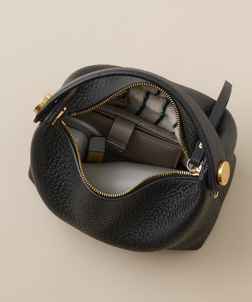 IACUCCI(イアクッチ)の「【coming soon】ウニート XS ALCE(ハンドバッグ・レディース・ブラック/ピンクベージュ・FREE)」の5枚目の写真