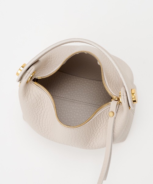 IACUCCI(イアクッチ)の「【coming soon】ウニート XS ALCE(ハンドバッグ・レディース・ブラック/ピンクベージュ・FREE)」の22枚目の写真