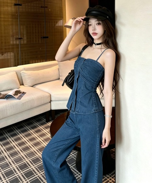FAVORITO(ファヴォリート)の「デニムキャミソールパンツセットアップ(セットアップ・レディース・ブルー・S/M/L)」の4枚目の写真