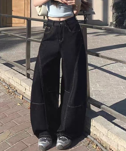 FAVORITO（ファヴォリート）の「デニムワイドパンツ（デニムパンツ・レディース・ダークブルー・S/M/L）」の5枚目の写真