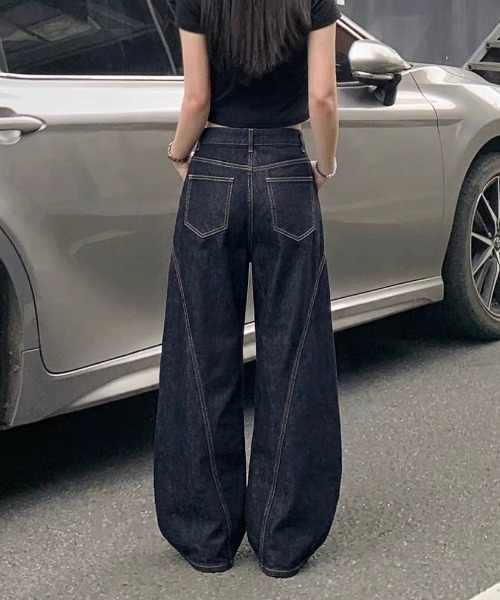 FAVORITO（ファヴォリート）の「デニムワイドパンツ（デニムパンツ・レディース・ダークブルー・S/M/L）」の7枚目の写真