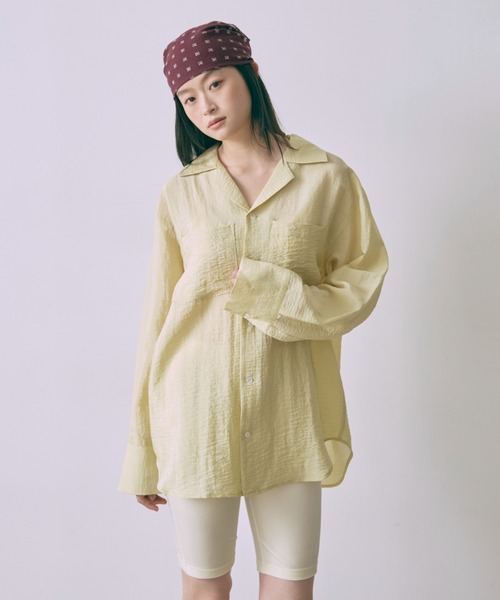EN NEUME(エンノイム)の「Silk-Like Oversized Shirt(シャツ/ブラウス・レディース・ベージュ/ブラウン/イエロー・FREE)」の1枚目の写真