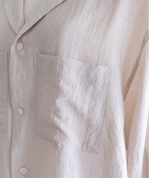 EN NEUME(エンノイム)の「Silk-Like Oversized Shirt(シャツ/ブラウス・レディース・ベージュ/ブラウン/イエロー・FREE)」の18枚目の写真