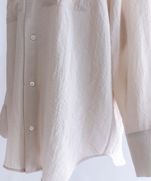 EN NEUME(エンノイム)の「Silk-Like Oversized Shirt(シャツ/ブラウス・レディース・ベージュ/ブラウン/イエロー・FREE)」の19枚目の写真