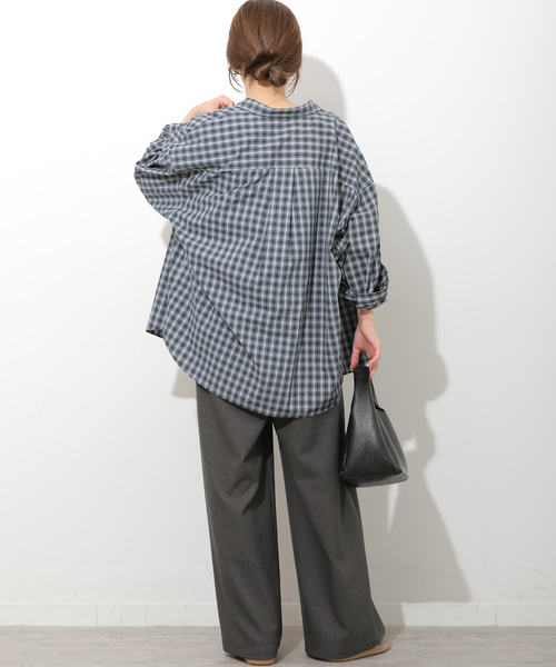 JOURNAL STANDARD relume（ジャーナルスタンダード　レリューム）の「ソフトピーチチェックオーバーサイズシャツ（シャツ/ブラウス・レディース・ブラウン/ネイビー/ブルー・FREE）」の6枚目の写真