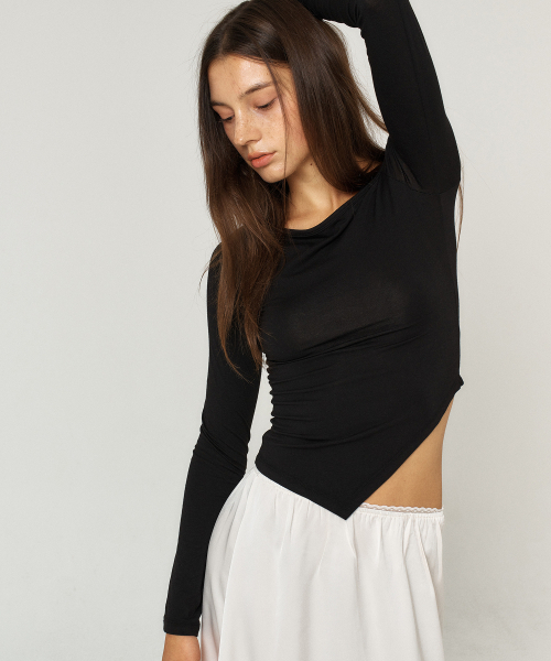 QUAFE(クアフェ)の「ONE OFF-SHOULDER SLIM T-SHIRT_2color(Tシャツ/カットソー・レディース・ブラック/ホワイト・FREE)」の12枚目の写真