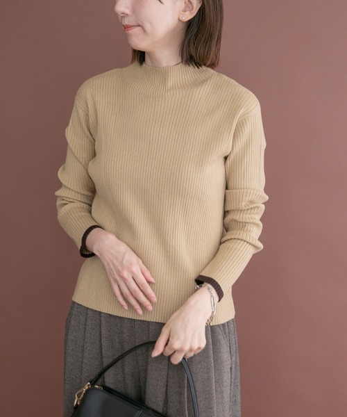 ITEMS URBANRESEARCH(アイテムズ アーバンリサーチ)の「リブ配色ハイネックニット(ニット/セーター・レディース・イエロー/ブラック/オフホワイト/ミント/グレー・FREE)」の5枚目の写真