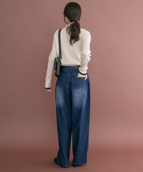 ITEMS URBANRESEARCH(アイテムズ アーバンリサーチ)の「リブ配色ハイネックニット(ニット/セーター・レディース・イエロー/ブラック/オフホワイト/ミント/グレー・FREE)」の17枚目の写真