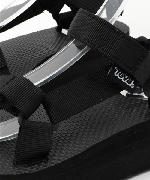 Teva（テバ）の「Teva FLATFORM UNIVERSAL サンダル（サンダル・レディース・ホワイト/ブラック・6/8/7）」の8枚目の写真