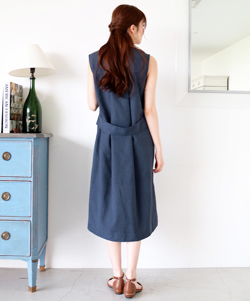 N.(N. Natural Beauty Basic)(エヌエヌナチュラルビューティーベーシック)の「Vネックピーチサックワンピース(ワンピース・レディース・ベージュ/ネイビー/カーキ・MEDIUM)」の12枚目の写真