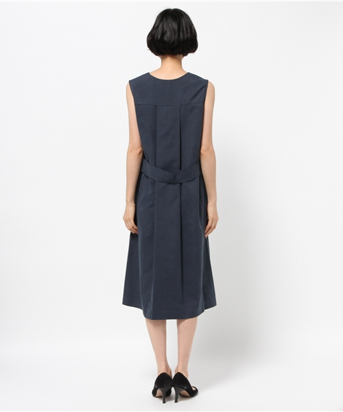 N.(N. Natural Beauty Basic)(エヌエヌナチュラルビューティーベーシック)の「Vネックピーチサックワンピース(ワンピース・レディース・ベージュ/ネイビー/カーキ・MEDIUM)」の7枚目の写真