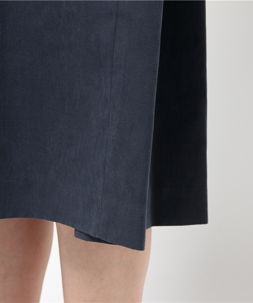 N.(N. Natural Beauty Basic)(エヌエヌナチュラルビューティーベーシック)の「Vネックピーチサックワンピース(ワンピース・レディース・ベージュ/ネイビー/カーキ・MEDIUM)」の9枚目の写真