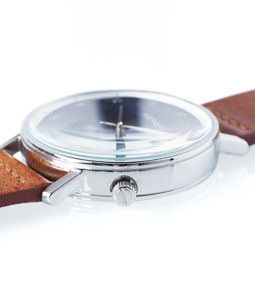KOMONO.(コモノ)の「KOMONO "CRAFTED" The Walther - Cognac(アナログ腕時計・ブラウン・FREE)」の5枚目の写真