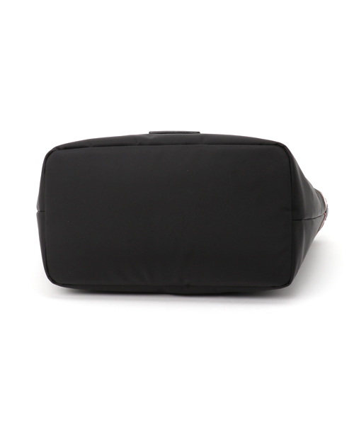 BLUE LABEL CRESTBRIDGE（ブルーレーベルクレストブリッジ）の「クレストブリッジチェックリボントートバッグ　ラージ（トートバッグ・レディース・ブラック/ネイビー・X）」の7枚目の写真