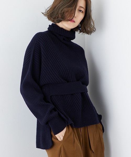 STUDIOUS（ステュディオス）の「【STUDIOUS】2WAYベルトタートルニット（ニット/セーター・レディース・ネイビー/グレー/オフホワイト・FREE）」の3枚目の写真