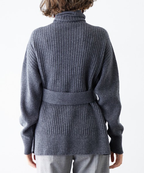STUDIOUS（ステュディオス）の「【STUDIOUS】2WAYベルトタートルニット（ニット/セーター・レディース・ネイビー/グレー/オフホワイト・FREE）」の5枚目の写真