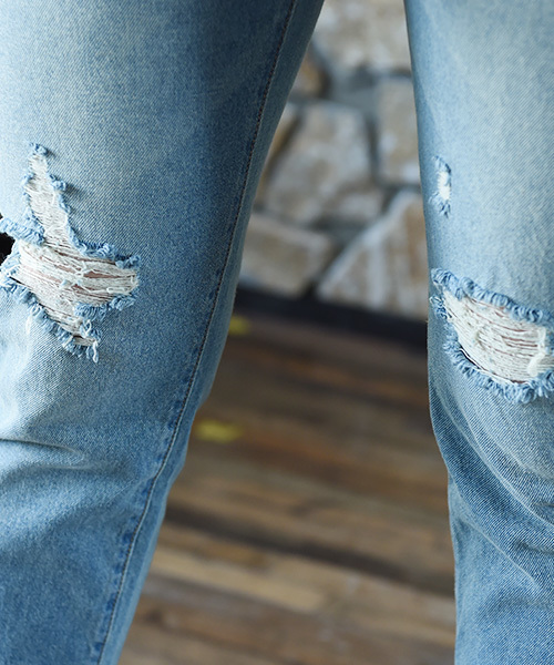 Luz Llena（ラズレナ）の「クラッシュストレートデニムパンツ（デニムパンツ・レディース・ブルー/サックスブルー・MEDIUM/LARGE）」の11枚目の写真