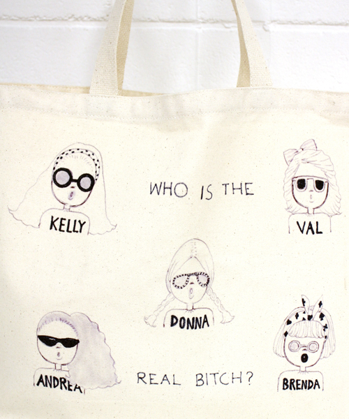 goocy（グースィー）の「【FOXYillustrations×goocy】BITCHエコbag（エコバッグ/サブバッグ・レディース・アイボリー/ホワイト・FREE）」の4枚目の写真